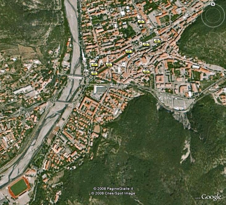 La France sous toutes ses coutures avec Google Earth - Page 2 Digne_10