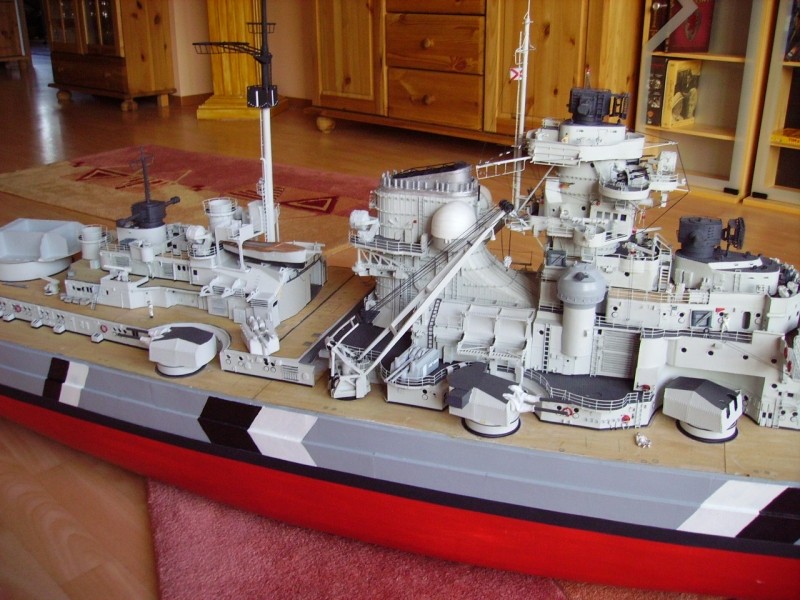 Bismarck 1:100  gebaut von Gustibastler - Seite 2 Pict8715