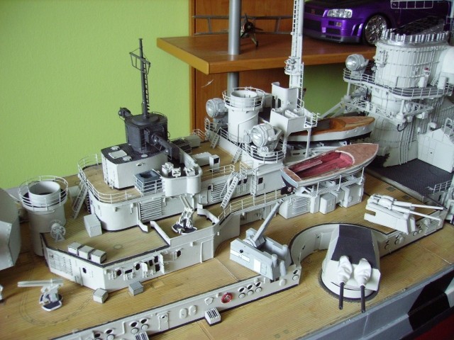 Bismarck 1:100  gebaut von Gustibastler - Seite 2 Pict8824