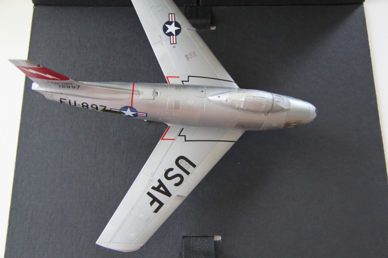 [Academy] 1/48 - North American F-86F Sabre   (naf86) - Page 3 Img_5147