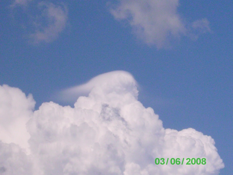 cumulonimbus et pileus du 3 juin 2008 Imgp0036