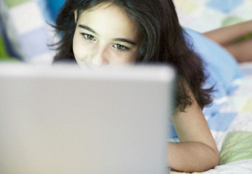 Fëmijët në internet – cila është mosha e duhur? Femija11