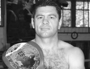 Luan Krasniqi drejt titullit të WBA së Img_ph10