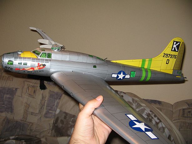 Boeing B-17 G "Flying Fortress" in 1:33  (FERTIG) - Seite 5 17-4510