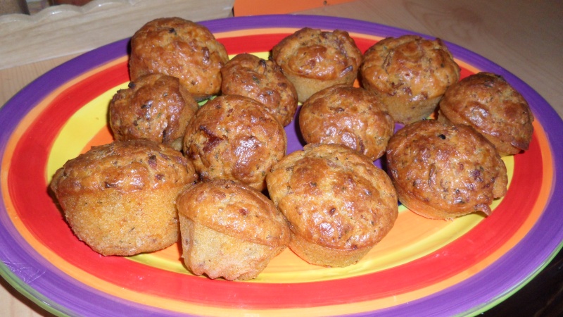 Muffins tomates confites, lardons et romarin - photo Sam_1715