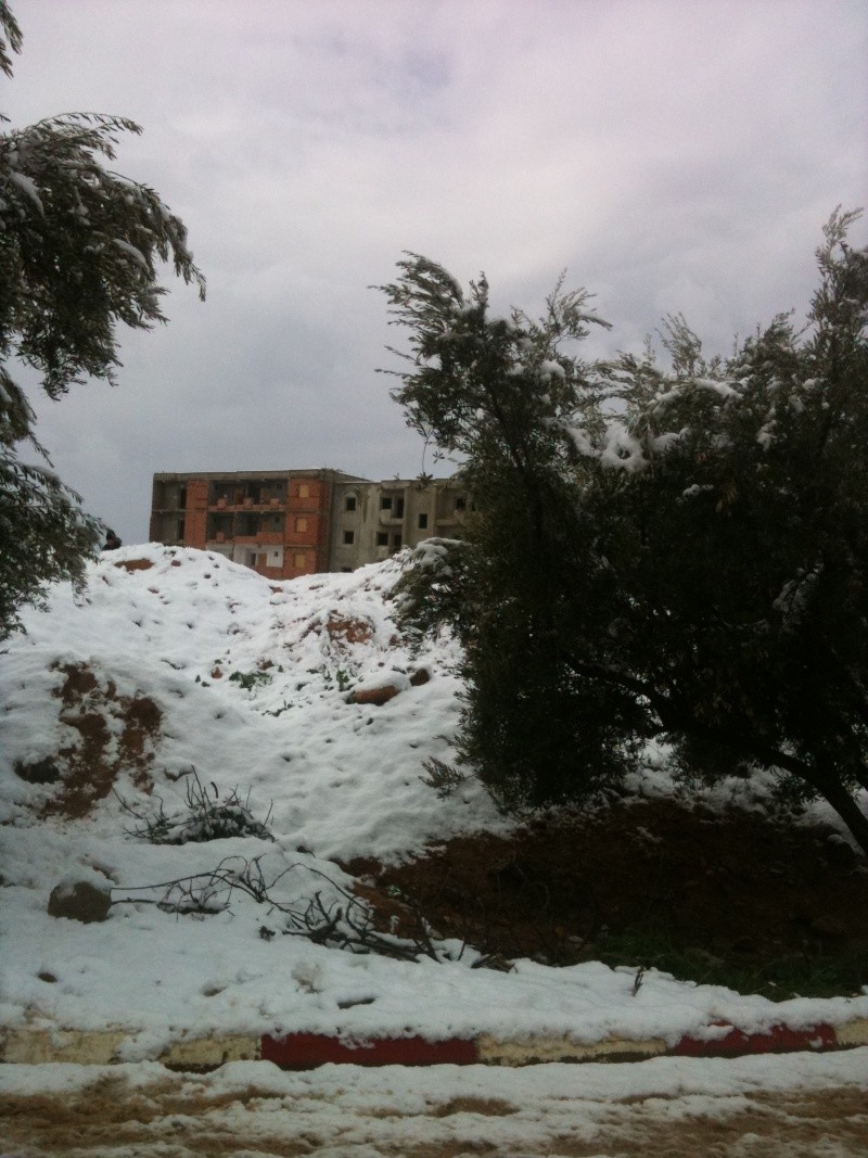 صور من زمورة تحت الثلج Img_2911