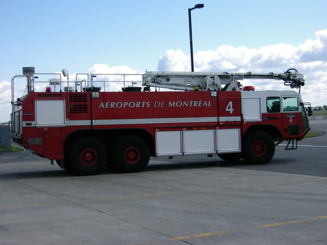 Service incendie Aroport de MONTREAL (QC) Canada13