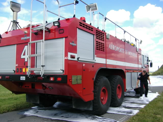 Service incendie Aroport de MONTREAL (QC) Canada18