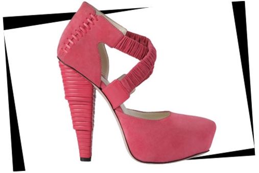 Tendence 2012 te gjitha vajzat me kepuce roze! 15118