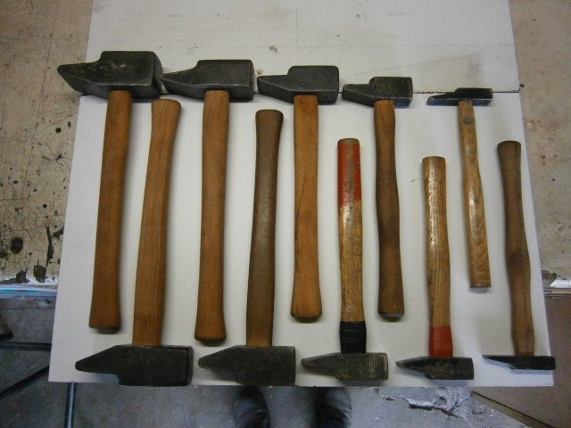 [fabrication] manche de marteaux et de hache ...  P4120216