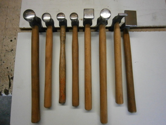 [fabrication] manche de marteaux et de hache ...  P4120219