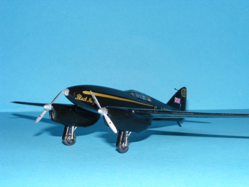 [Airfix] Black Magic DeHavilland 88 Comet  Black_10