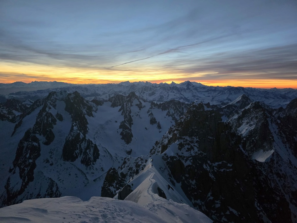 Aiguille verte couloir Whymper avec le compére Lelio Benn0810