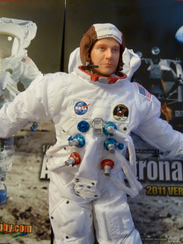 MoonWalker Neil Armstrong [Dragon-1/6] - Ouverture de boite et montage par Nolho Connex10
