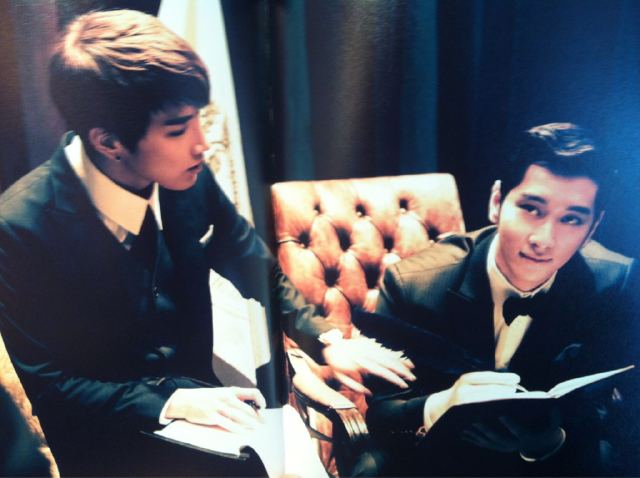 [29.11.11] [Scans] Republic of 2PM - Type B 1149