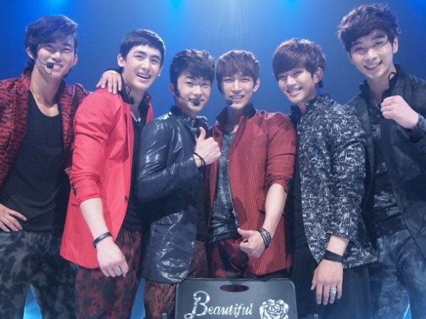 [23.05.12] [PICS] 2PM dans l'émission Music Fair (Japon) 1593