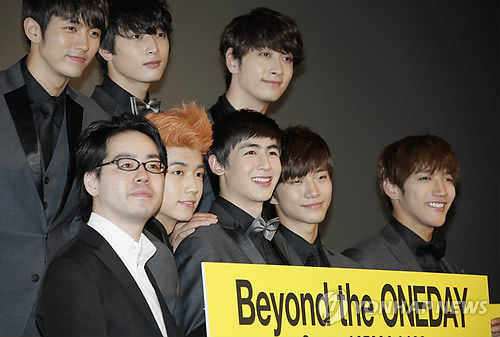 [07.06.12] Les 2PM à la première du film ”Beyond the Oneday: Story of 2PM & 2AM” 1702