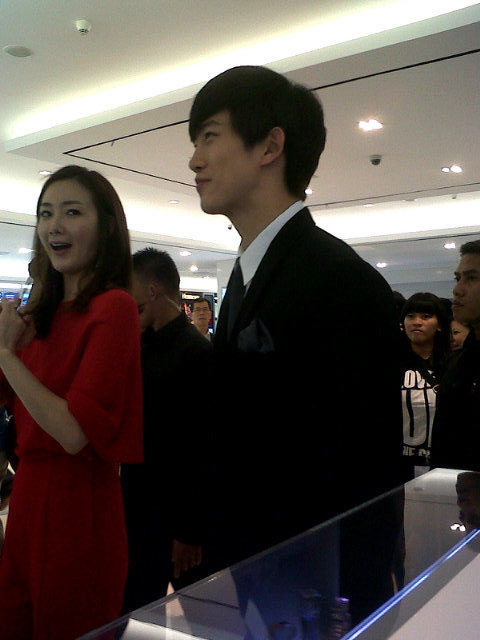 [31.01.12] Taecyeon présent à la grande ouverture du magasin Lotte Duty Free à Jakarta 1741