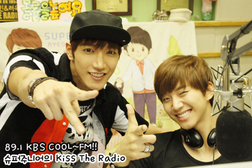 [29.07.12] [PICS] KBS Kiss the Radio (Junsu, Wooyoung & Junho) 1808