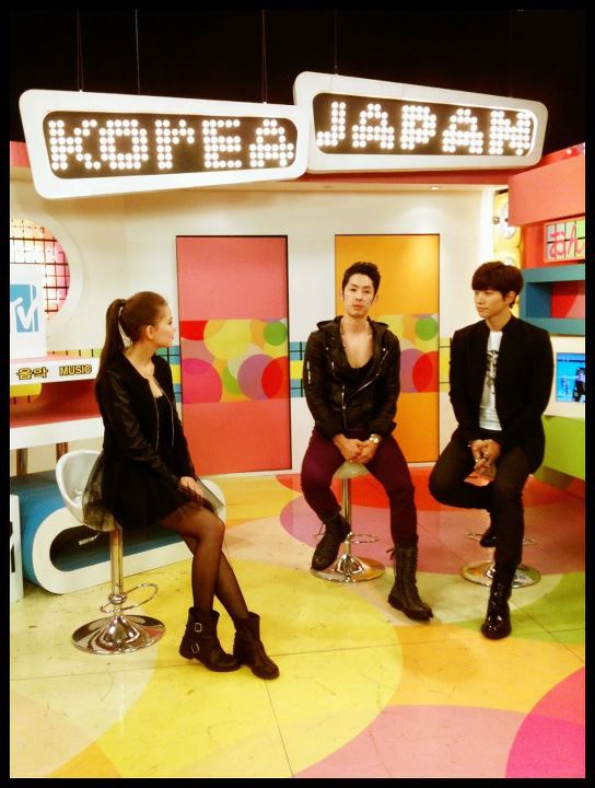 [02.04.12] Junho sur MTV Taiwan 2201