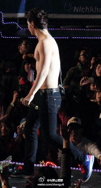 [25.02.12] 2PM Hands Up Asia Tour à Nanjing 3326