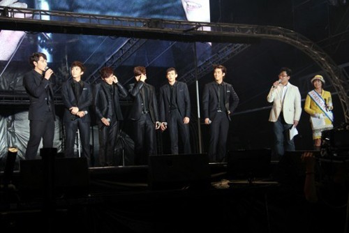 [05.03.12] 2PM participe au 'World Music Festival in Okinawa' 4131