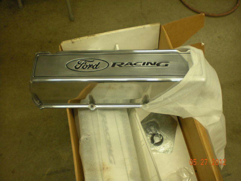 NEW! valve covers! SOLD! 605_lo15