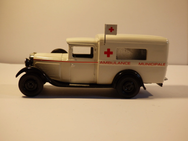 Peugeot 301 Ambulance 1933 P1060174