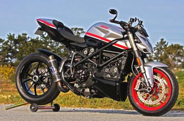 Guzzi Four Ducati12