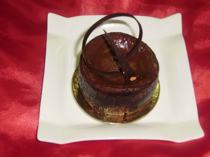 صور تيراميسو كعكة أوبرا وموكا كعكة فندان حلويات منوعة P9300035