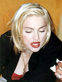 Madonna 200px-10