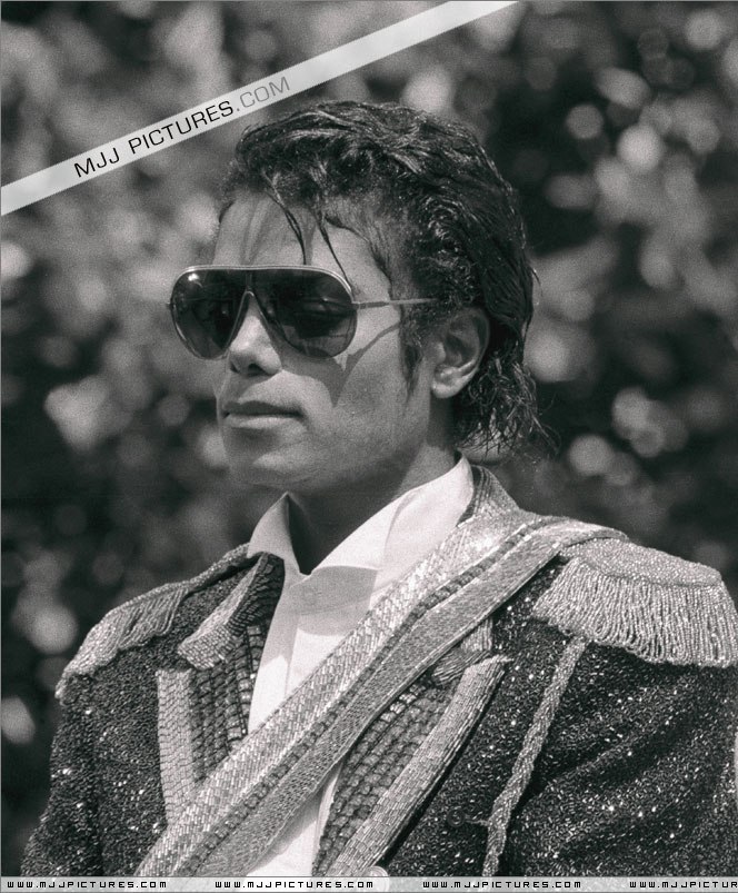Thriller Era (1982 - 1986) - Pagina 8 White-10