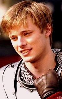 BRADLEY JAMES Tumblr28