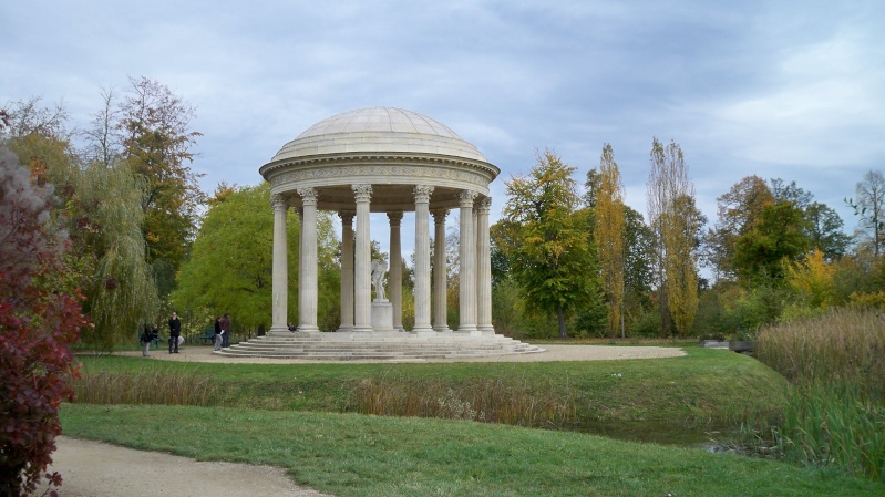 Le temple de l'amour à Trianon - Page 3 100_4142