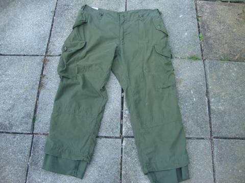 Lightweight combat trousers store