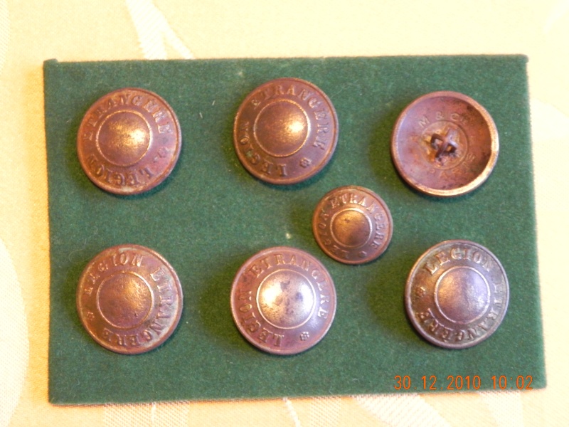pour les fibulanomistes bouton MILI 1875/1918 Bouton10