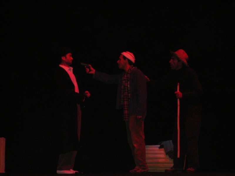 la pièce théâtre" Axxam n tic " mise en scène par Djamel Abdelli ,texte :Hassani M' Hamed(avril 2012) Imgp5232