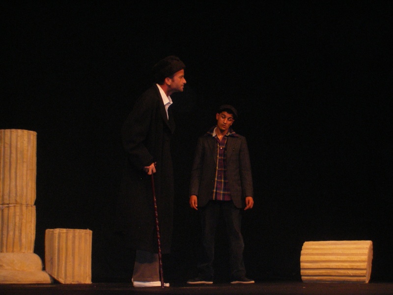 la pièce théâtre" Axxam n tic " mise en scène par Djamel Abdelli ,texte :Hassani M' Hamed(avril 2012) Imgp5238