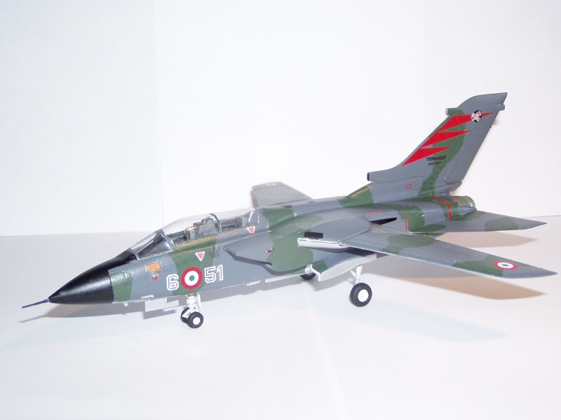 Panavia Tornado 154e Gruppo 6è Stormo Italeri Tornad11