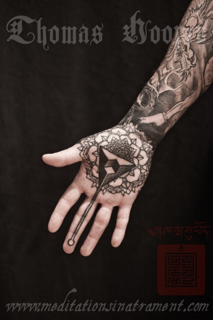 Freaky hand tattoo mandalas from New York City! Skull-10