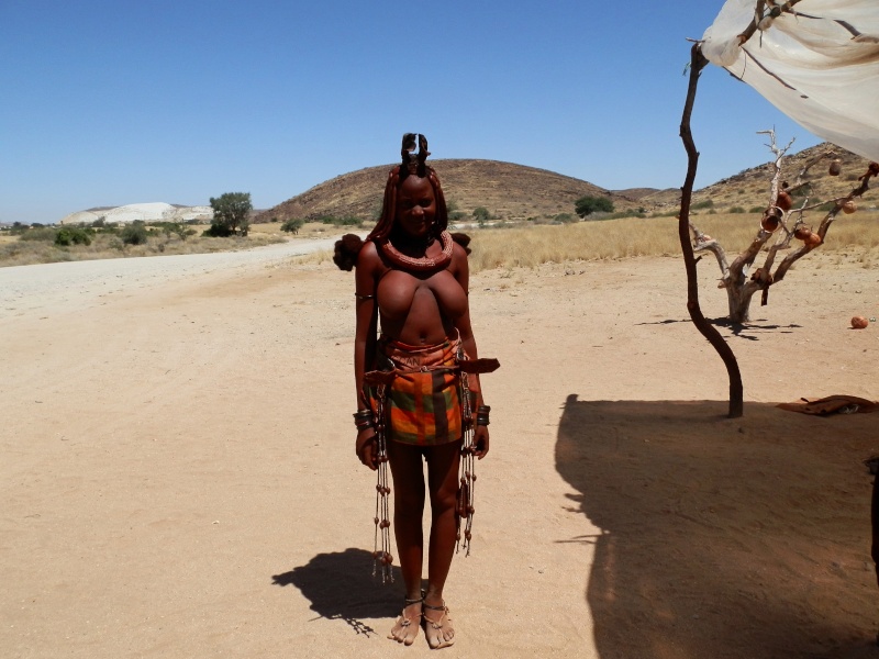  Manger des nems dans le Namib? Pb140310