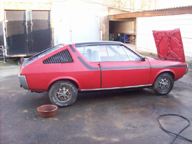  Restauration d'une Renault 17 TL Découvrable de 1973 00101010