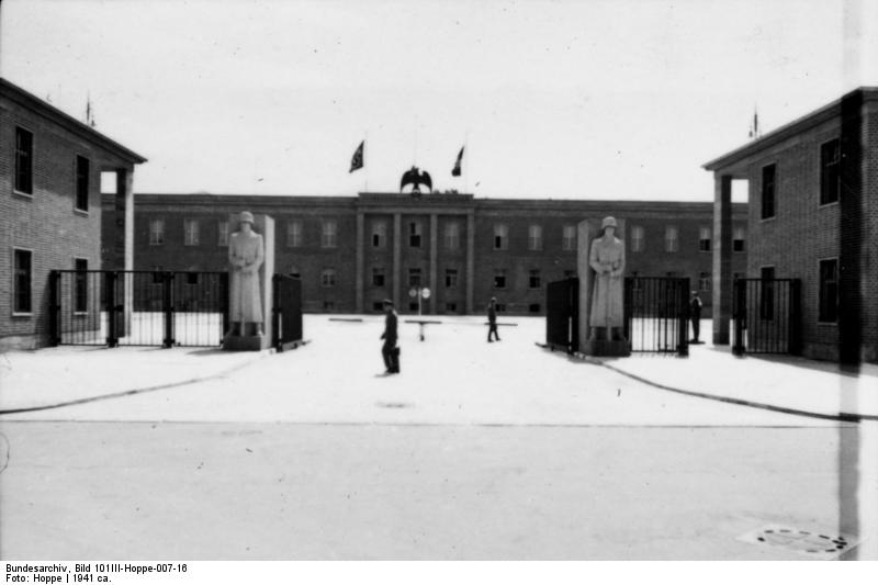 Quartier de la Leibstandarte ADOLF HITLER   Berlin-Lichterfelde Bundes30