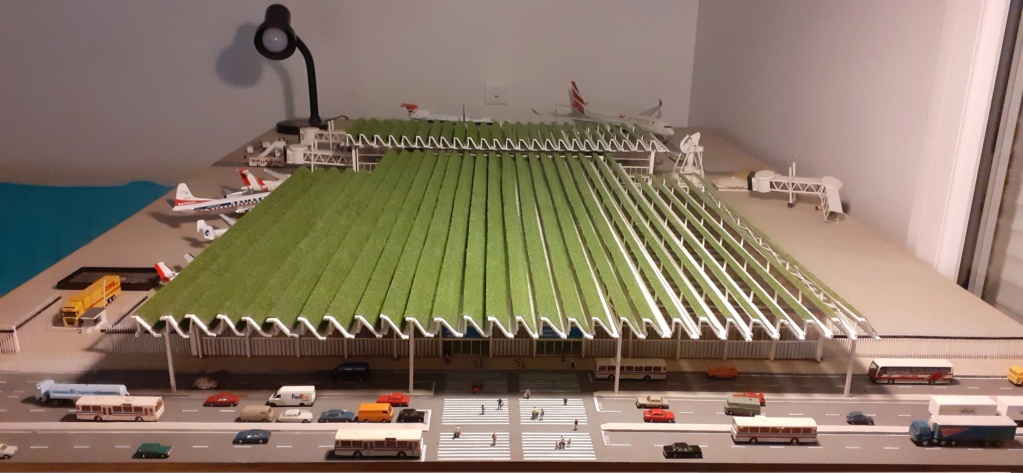 Réalisation de la maquette d'un Aéroport International (scratch) 1/144ème - Page 6 20210637