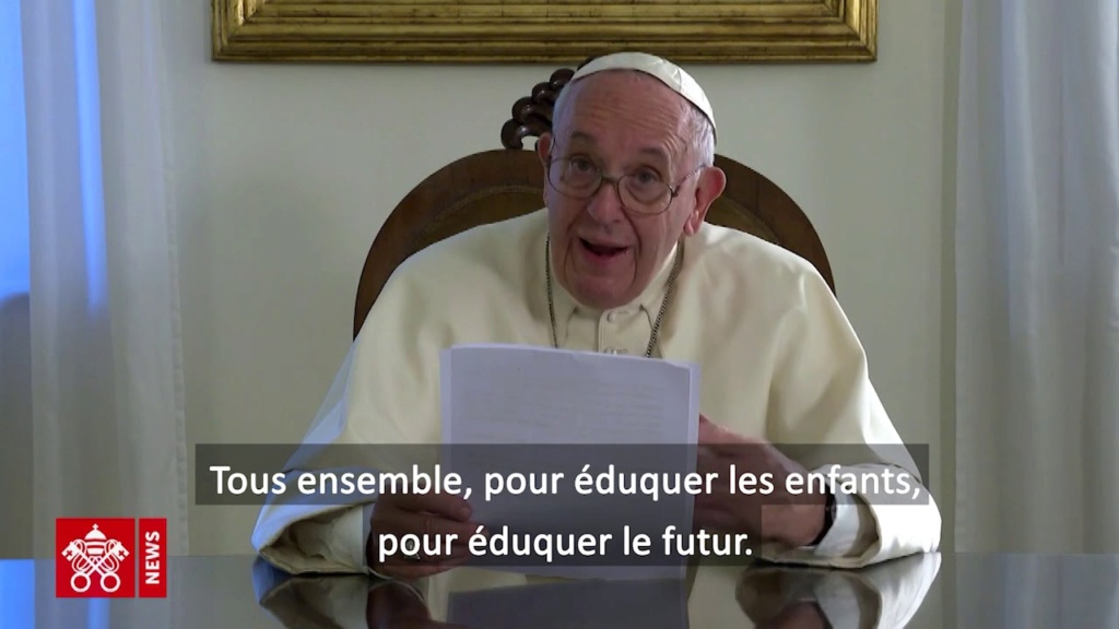 PROPHÉTIE ANNONCÉE ET RÉALISÉE : François et le Pacte Mondial d'un nouvel humanisme - L'Humanisme es Maxres42