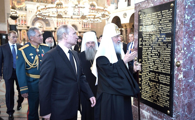 "Le Pape François n'est pas un homme de Dieu", - Vladimir Poutine ! Putin-10
