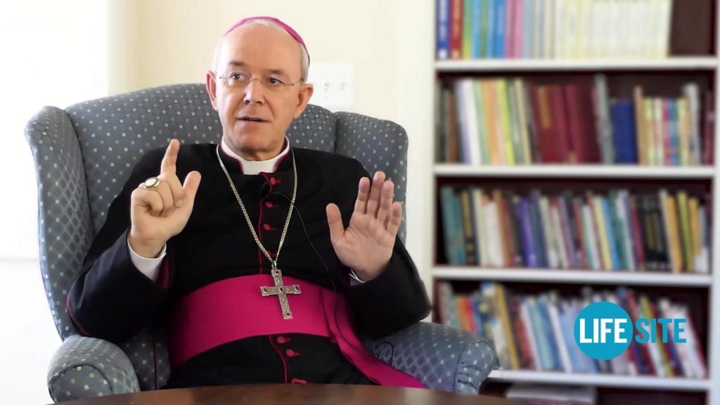 Le pape pour le diaconat féminin ? - Page 3 Sans-336