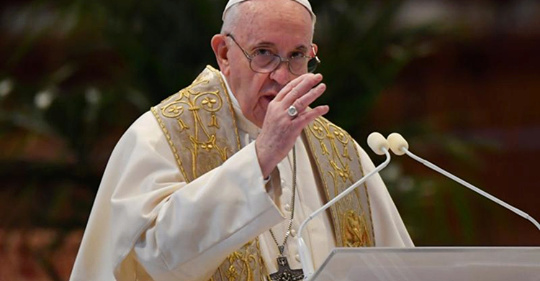 CORONAVIRUS : Dans son message de Pâques, le Pape François propose un revenu de base universel ! Sans-359