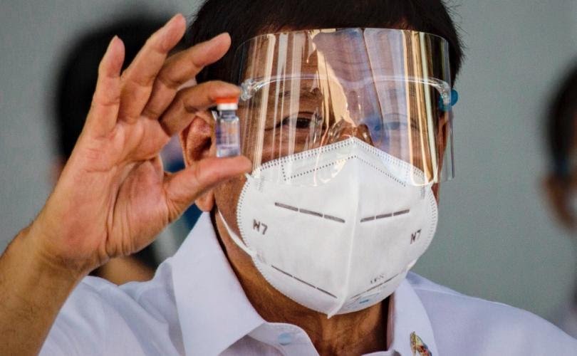 PHILIPPINES : Le Président Rodrigo Duterte menace d'emprisonner ceux qui refusent le vaccin anti-COV Unnam467