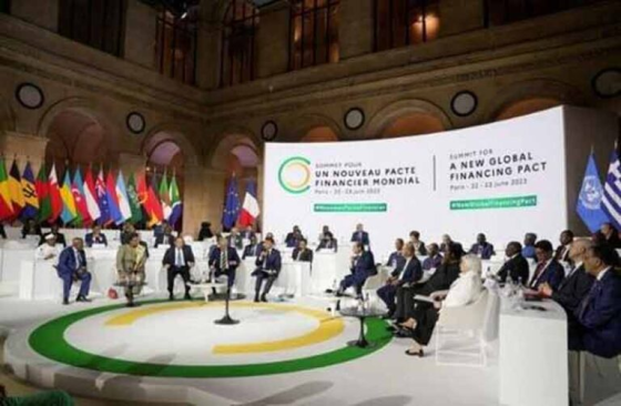 KLAUS SCHWAB, LE DIRECTEUR DU FORUM MONDIAL DE DAVOS EST DEVENU LE MAITRE DES MAITRES DU MONDE - Page 16 Unnam620